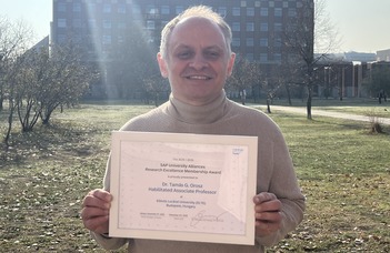 Orosz Tamás docensünk elnyerte az SAP University Alliances Research Excellence Membership Award díjat